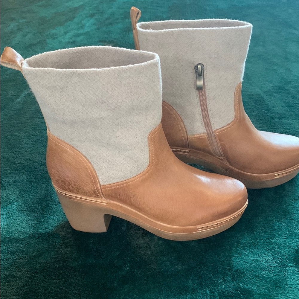 Antelope Heeled Boots Tan and Gray with Chunky Heel